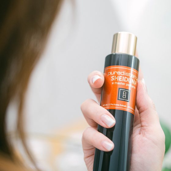 How to Apply Perfume to Maximize Its Use