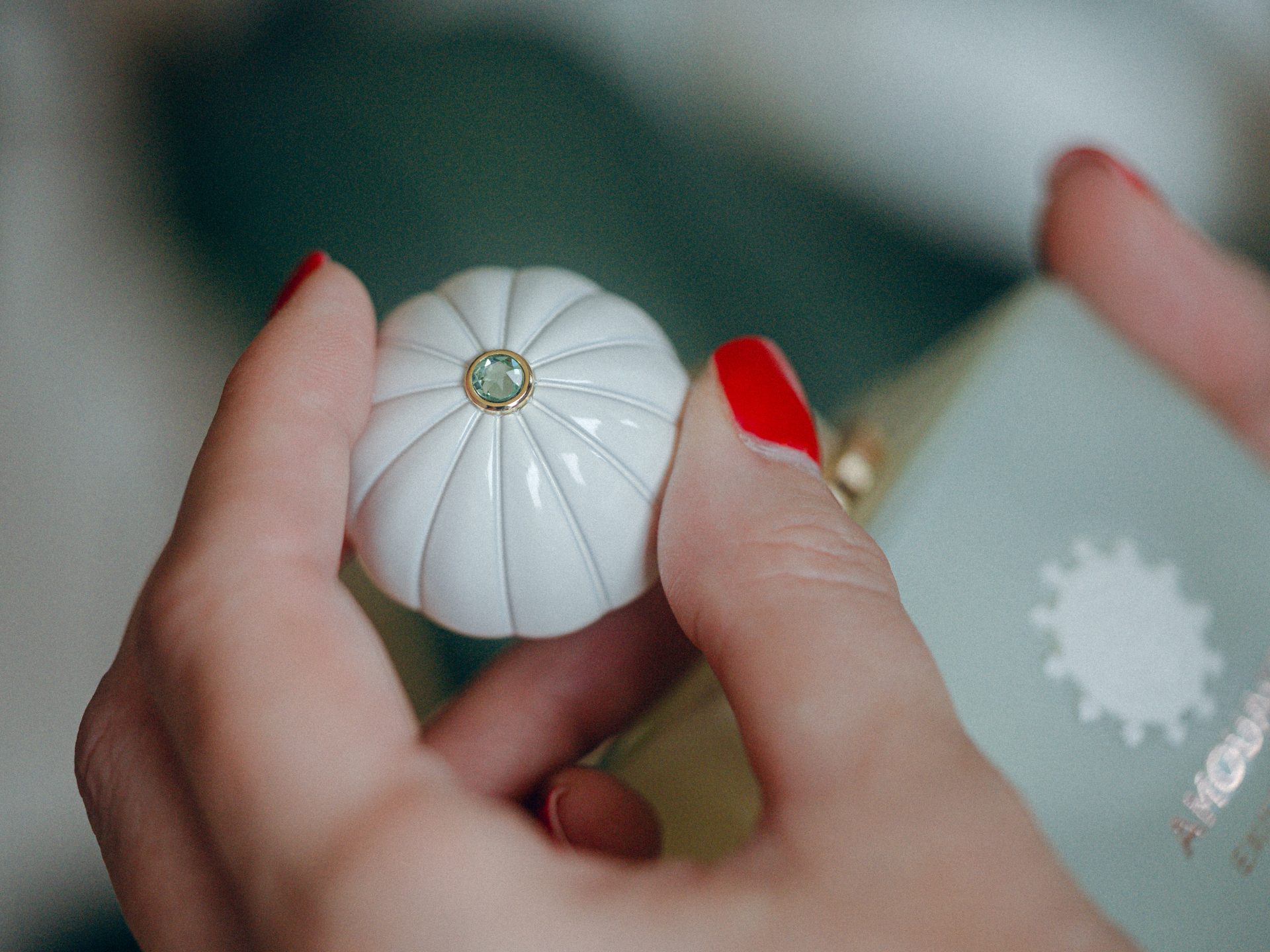 Amouage Existence — a scent we actually kept reaching for