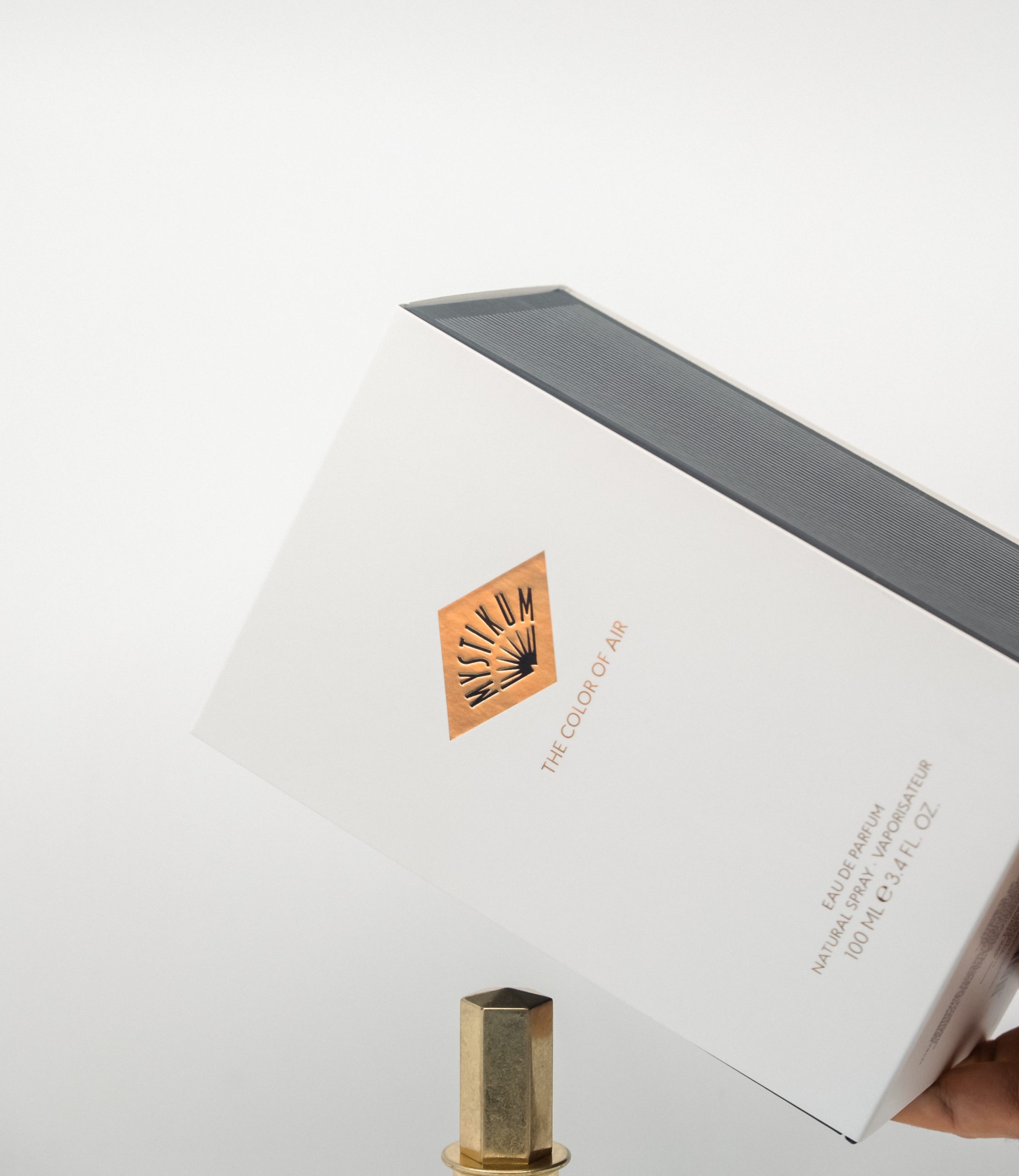 From 1920s Bottle Dreams to 10/10 Reality: Mystikum The Color of Air